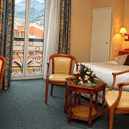 Bleues Royal Westminster Ментона